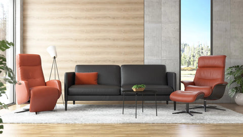 IMG Space 5300 leather recliner and ottoman at Recliner & Co Brisbane showroom.
