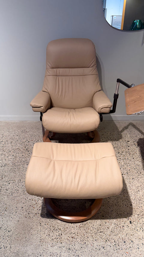 Sunrise Recliner Chair with Tablet Attachment