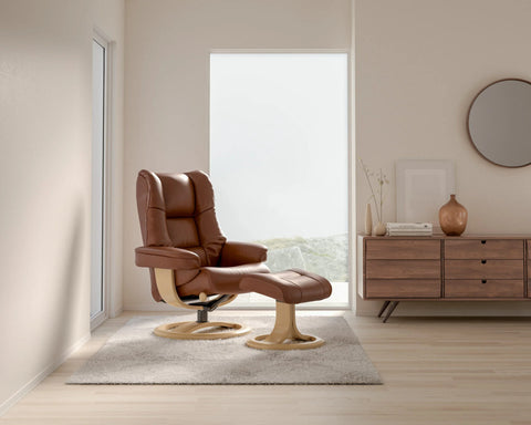 IMG Nordic 60 compact leather recliner at Recliner & Co Brisbane showroom.